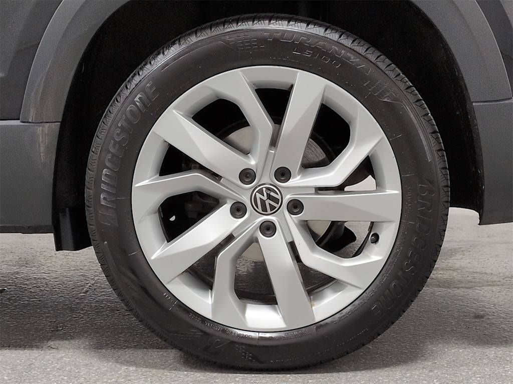 Thumbnail: 2023 Volkswagen Taos - 8