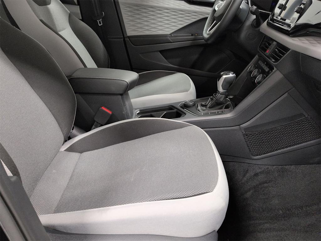 Thumbnail: 2023 Volkswagen Taos - 12