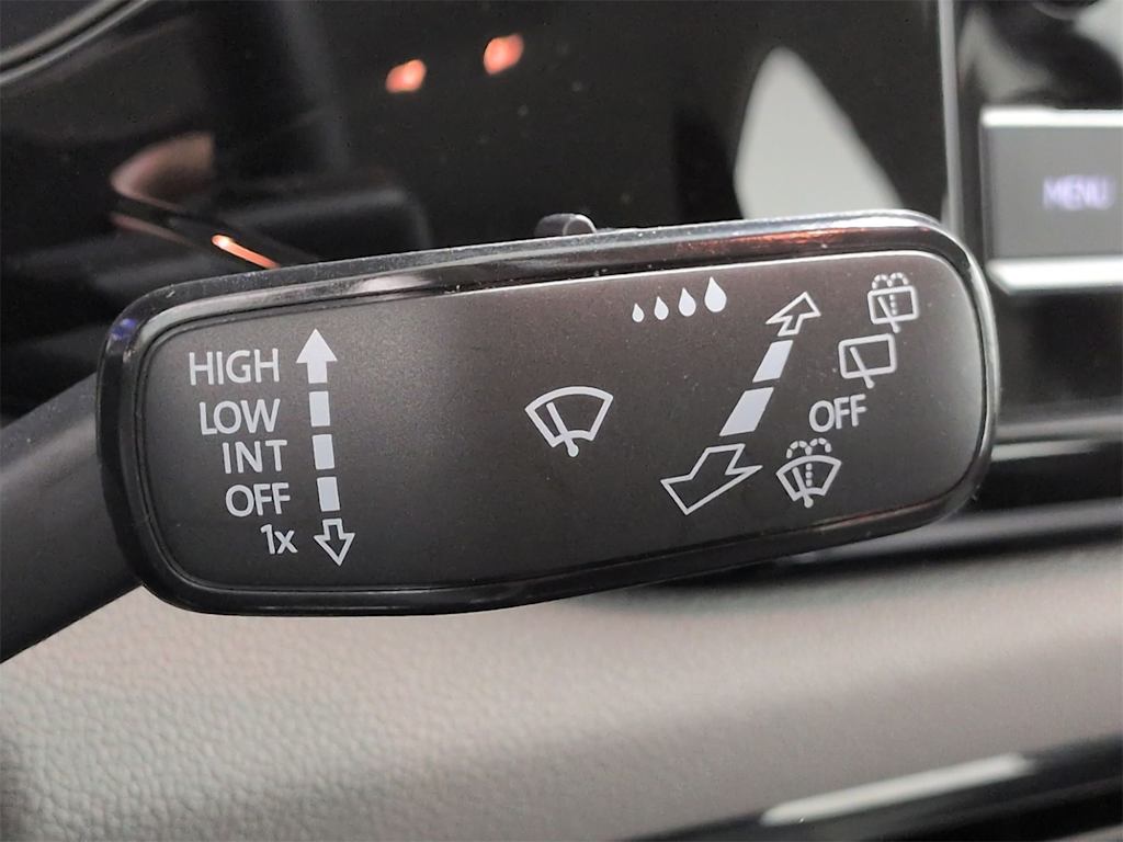 Thumbnail: 2023 Volkswagen Taos - 32