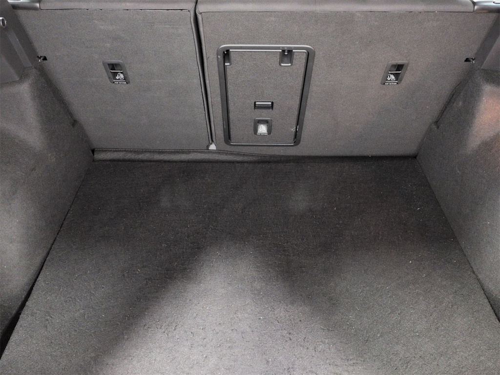 Thumbnail: 2023 Volkswagen Taos - 18