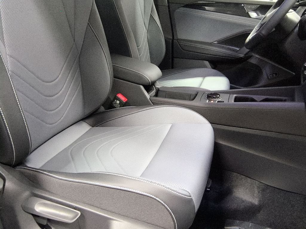 Thumbnail: 2026 Volkswagen Tiguan - 11