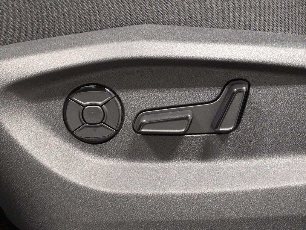 Thumbnail: 2026 Volkswagen Tiguan - 26