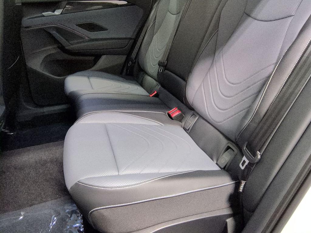 Thumbnail: 2026 Volkswagen Tiguan - 13