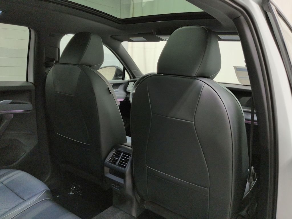 Thumbnail: 2026 Volkswagen Tiguan - 13