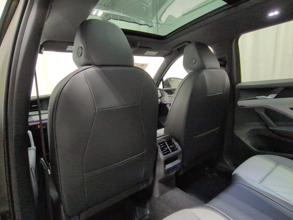 Thumbnail: 2026 Volkswagen Tiguan - 13