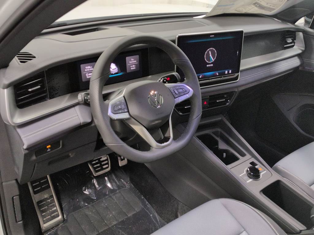 Thumbnail: 2026 Volkswagen Tiguan - 2