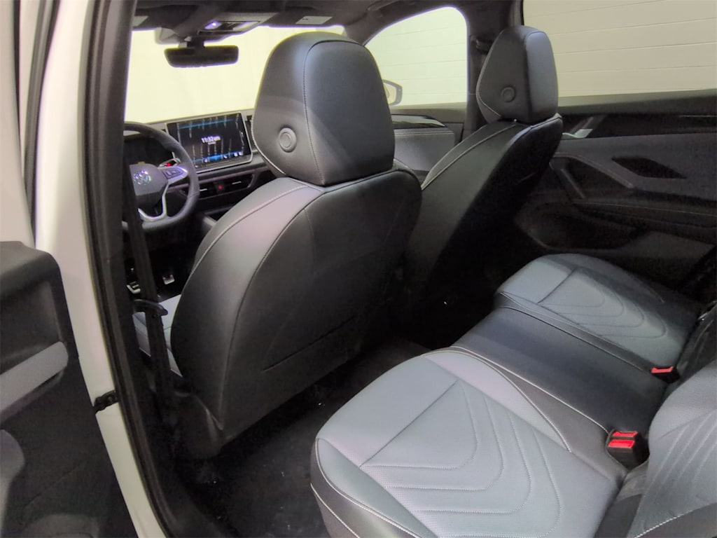 Thumbnail: 2026 Volkswagen Tiguan - 13