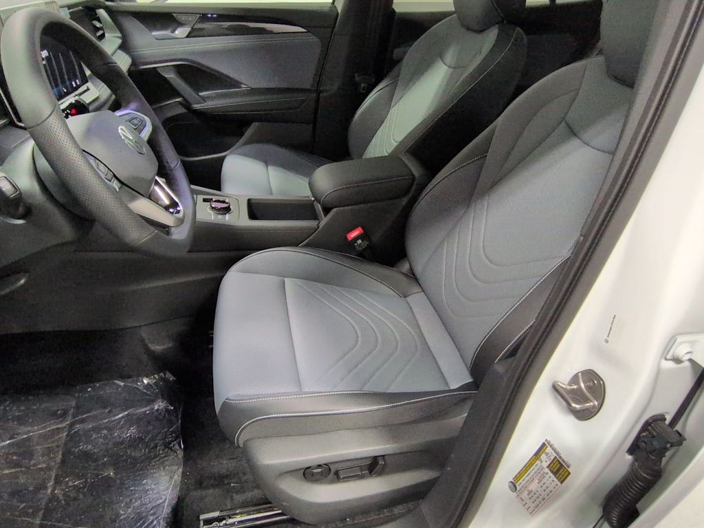 Thumbnail: 2026 Volkswagen Tiguan - 11