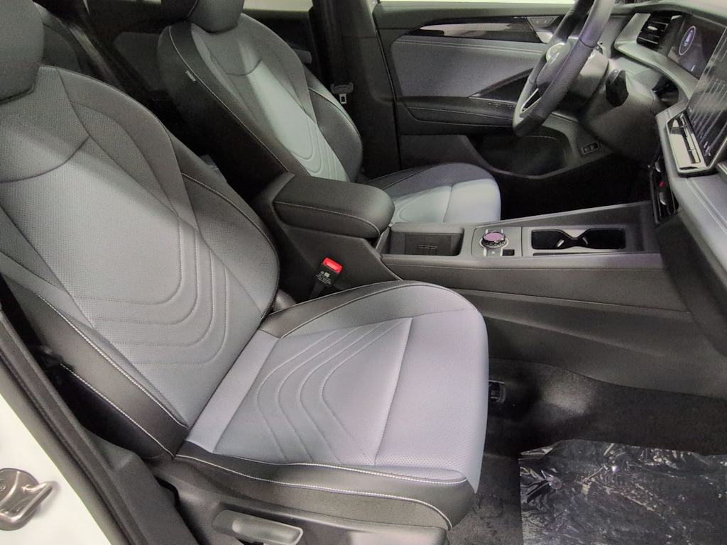 Thumbnail: 2026 Volkswagen Tiguan - 12