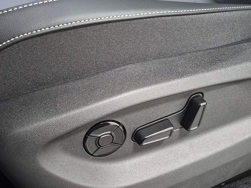 Thumbnail: 2026 Volkswagen Tiguan - 26
