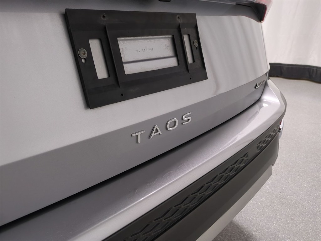Thumbnail: 2022 Volkswagen Taos - 26