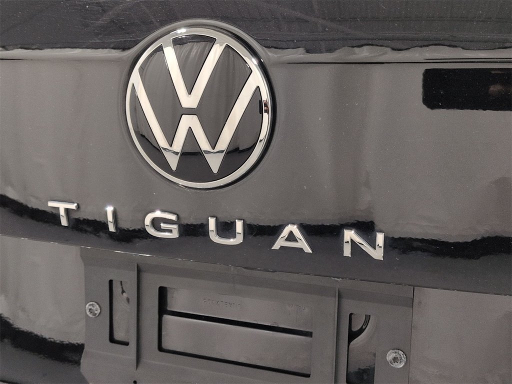 Thumbnail: 2023 Volkswagen Tiguan - 26