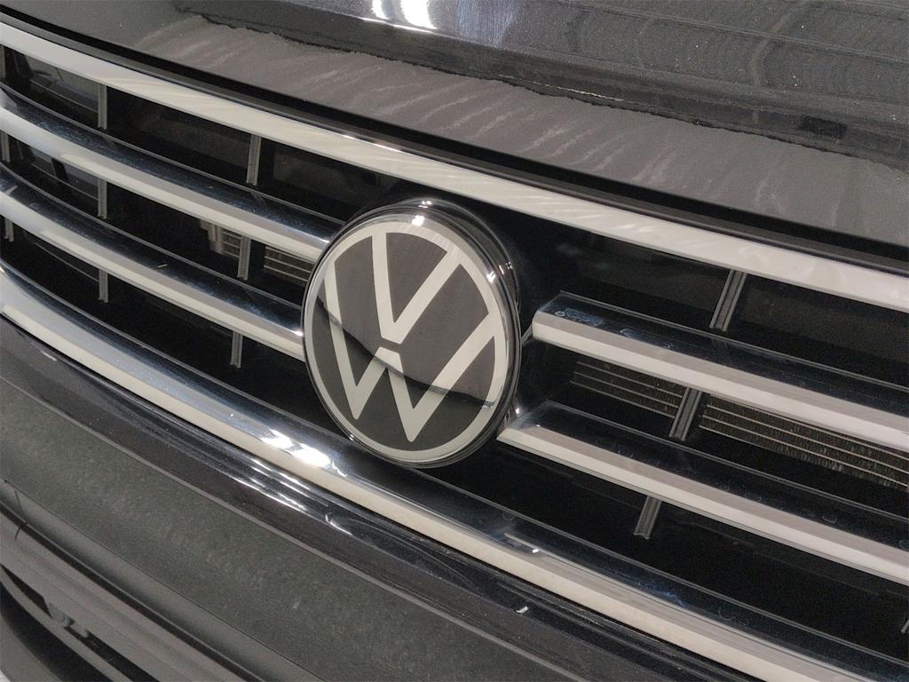 Thumbnail: 2023 Volkswagen Tiguan - 25