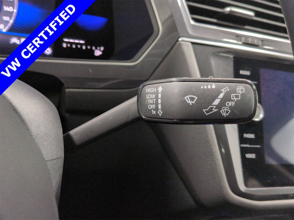 Thumbnail: 2023 Volkswagen Tiguan - 15