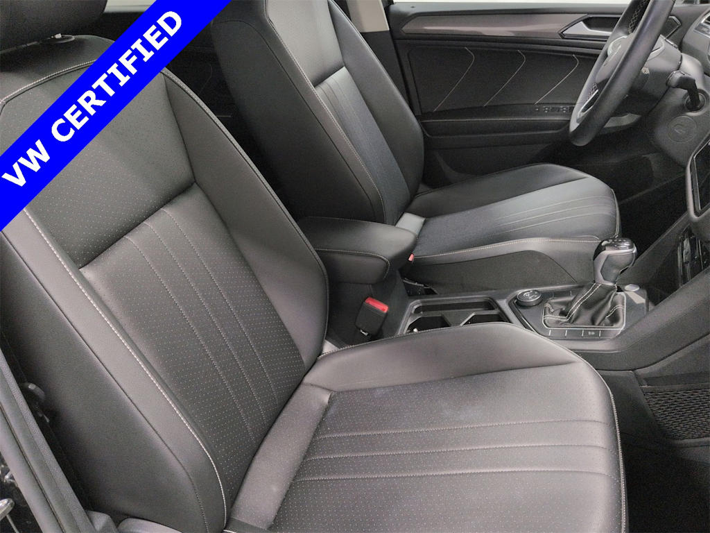 Thumbnail: 2023 Volkswagen Tiguan - 11