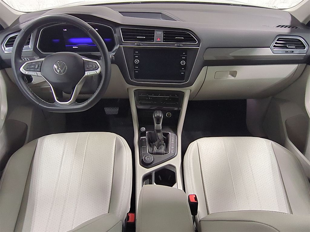 Thumbnail: 2023 Volkswagen Tiguan - 10