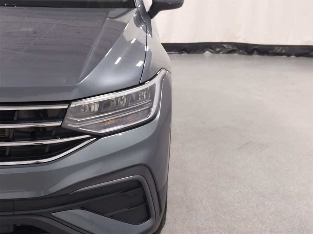 Thumbnail: 2024 Volkswagen Tiguan - 23