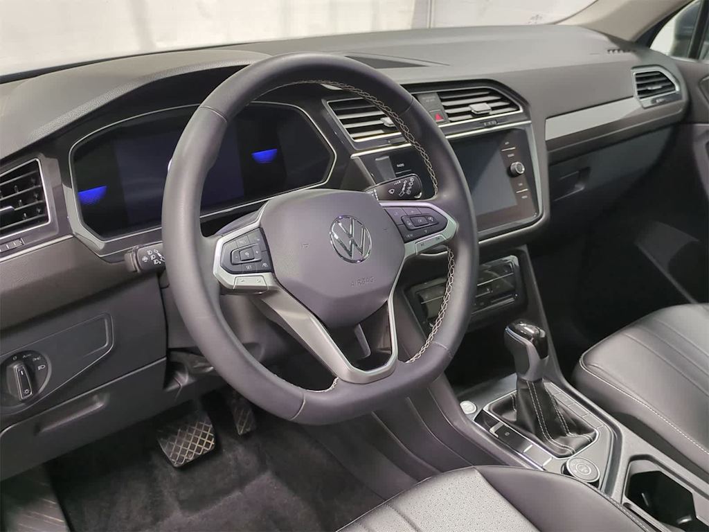Thumbnail: 2024 Volkswagen Tiguan - 2