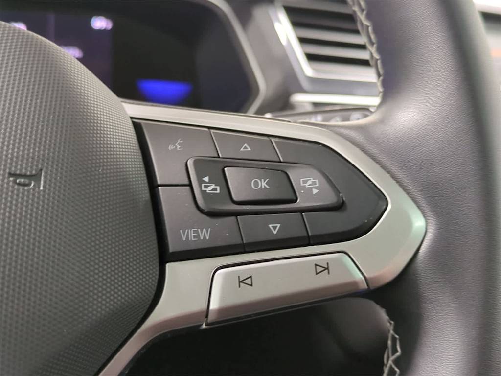 Thumbnail: 2024 Volkswagen Tiguan - 32