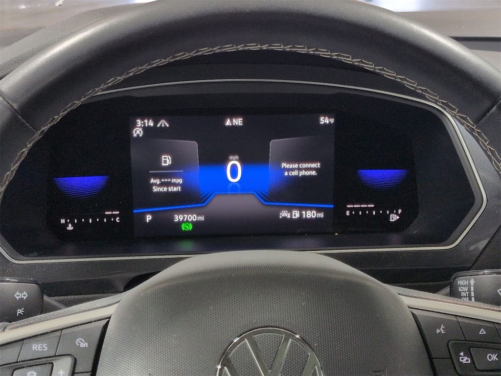 Thumbnail: 2023 Volkswagen Tiguan - 17