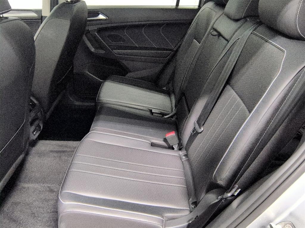 Thumbnail: 2023 Volkswagen Tiguan - 29