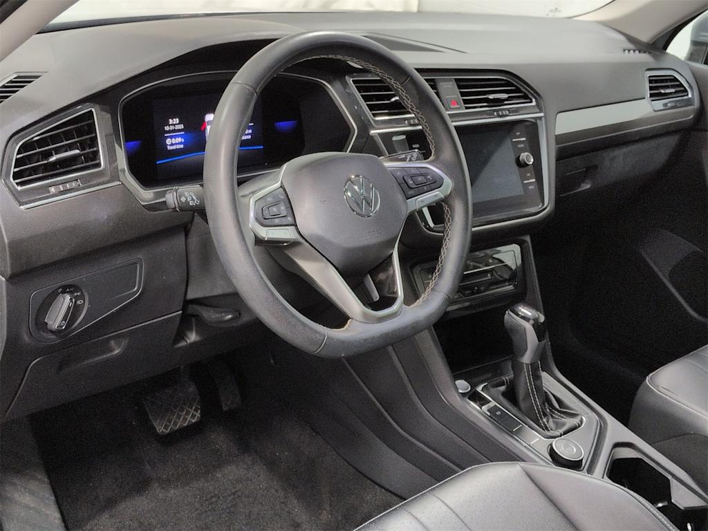 Thumbnail: 2023 Volkswagen Tiguan - 2