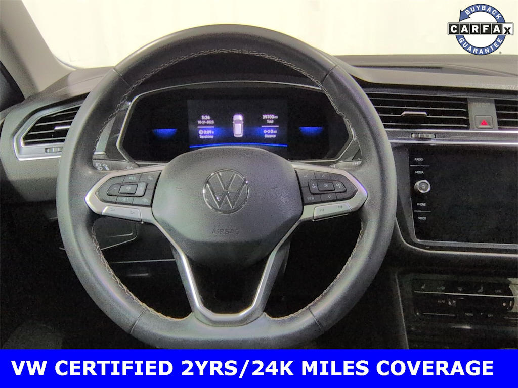 Thumbnail: 2023 Volkswagen Tiguan - 10