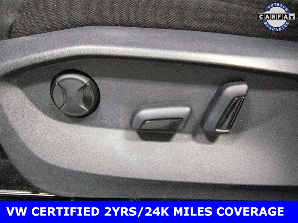 Thumbnail: 2023 Volkswagen Tiguan - 19