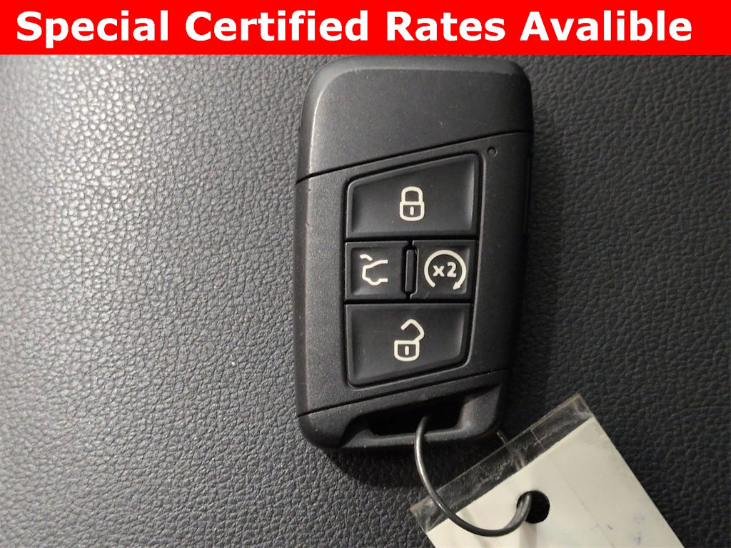 Thumbnail: 2023 Volkswagen Tiguan - 17