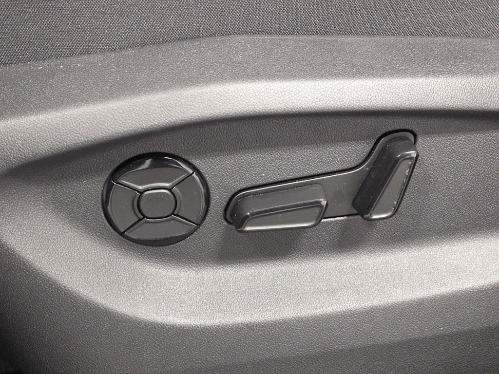 Thumbnail: 2026 Volkswagen Tiguan - 25