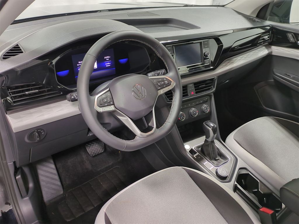 2022 Volkswagen Taos S 2