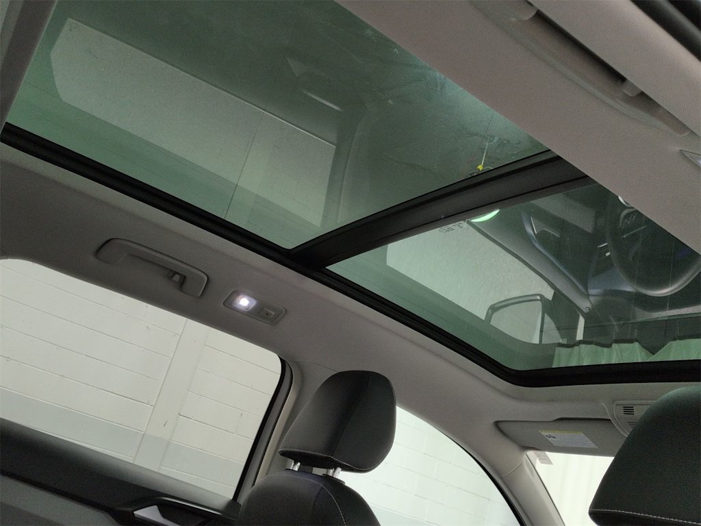 Thumbnail: 2023 Volkswagen Taos - 31