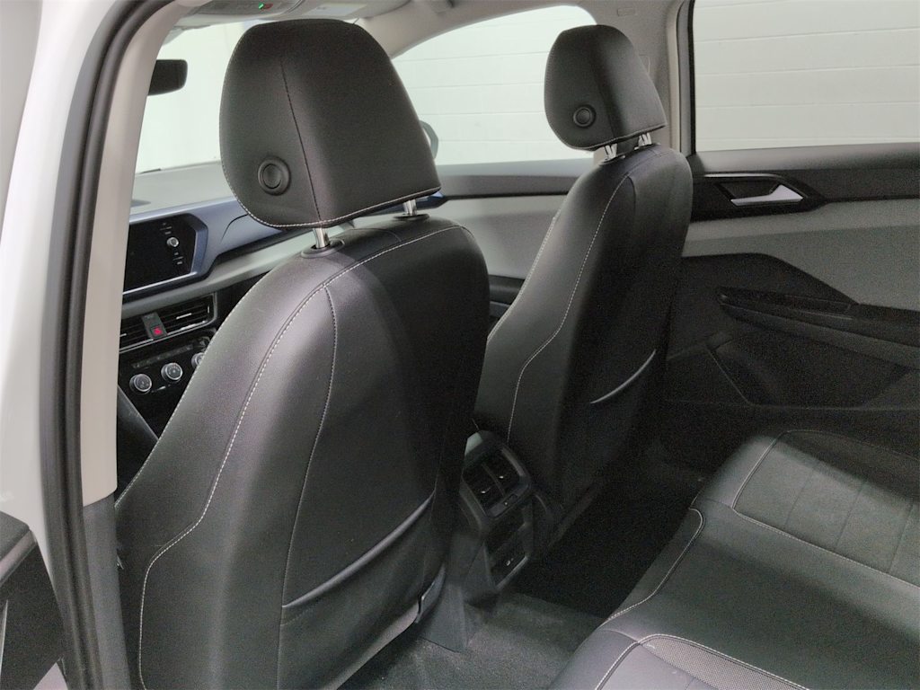 Thumbnail: 2023 Volkswagen Taos - 13