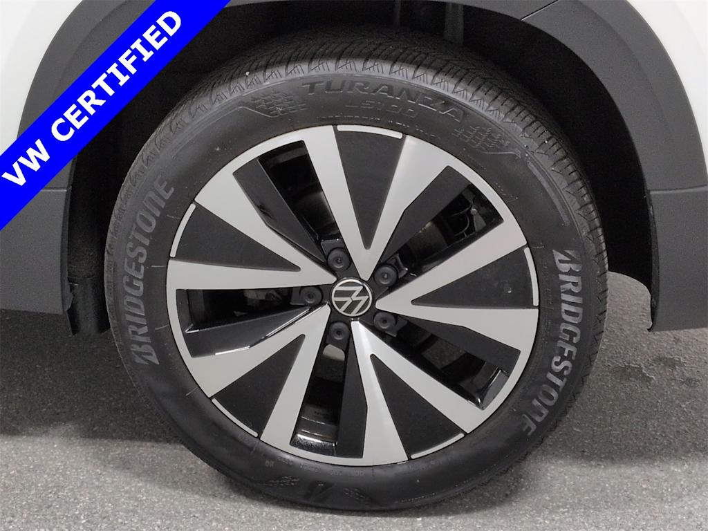 Thumbnail: 2023 Volkswagen Taos - 8