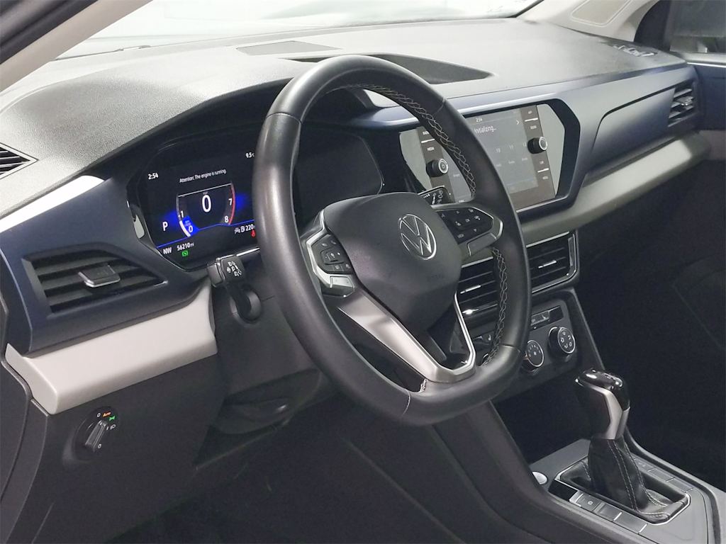 2022 Volkswagen Taos SE 2