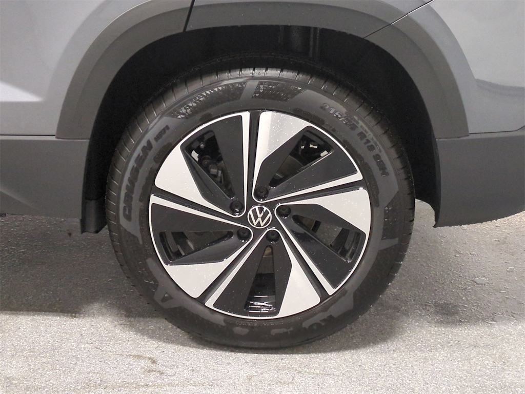 Thumbnail: 2025 Volkswagen Taos - 24