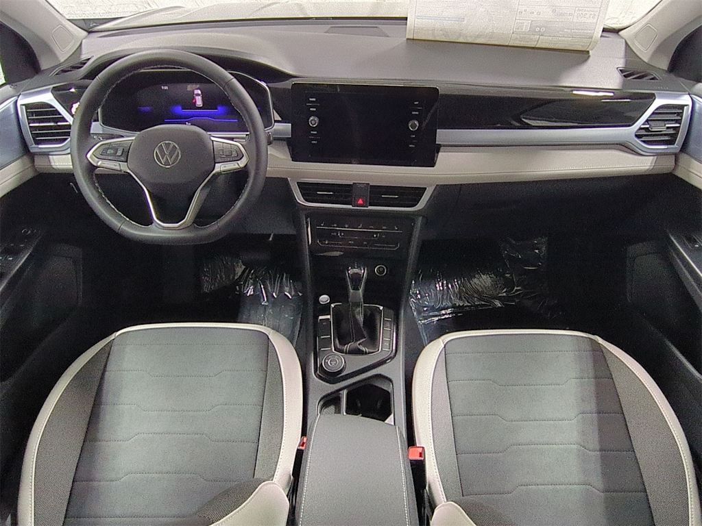 Thumbnail: 2025 Volkswagen Taos - 9