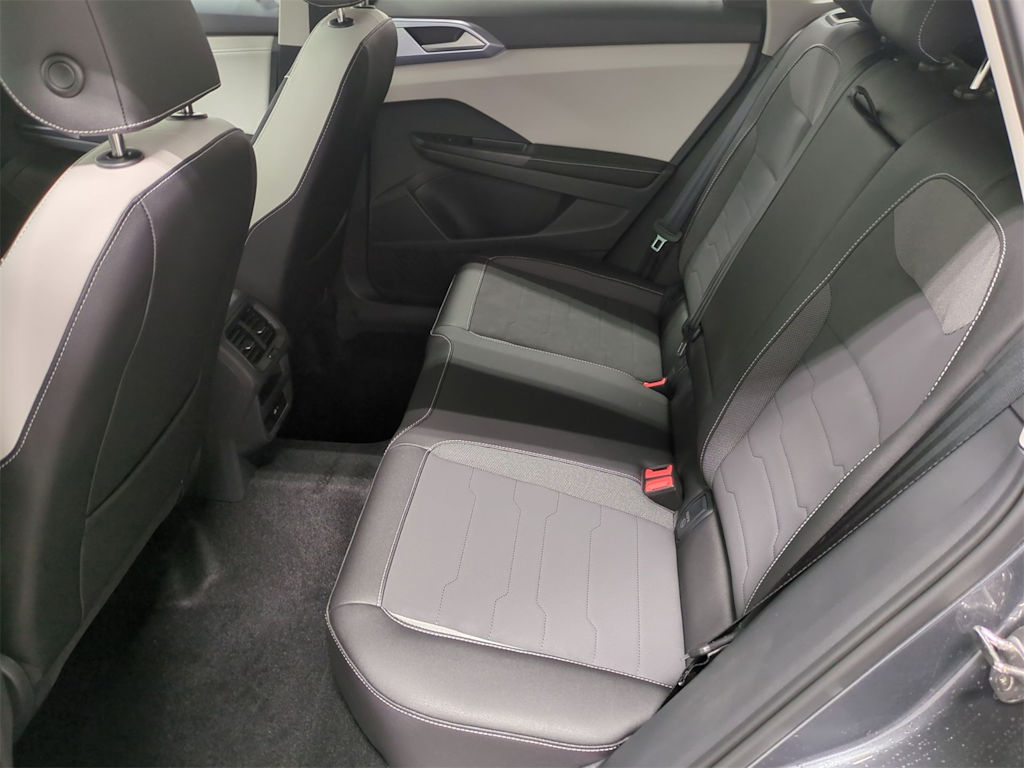 Thumbnail: 2025 Volkswagen Taos - 12