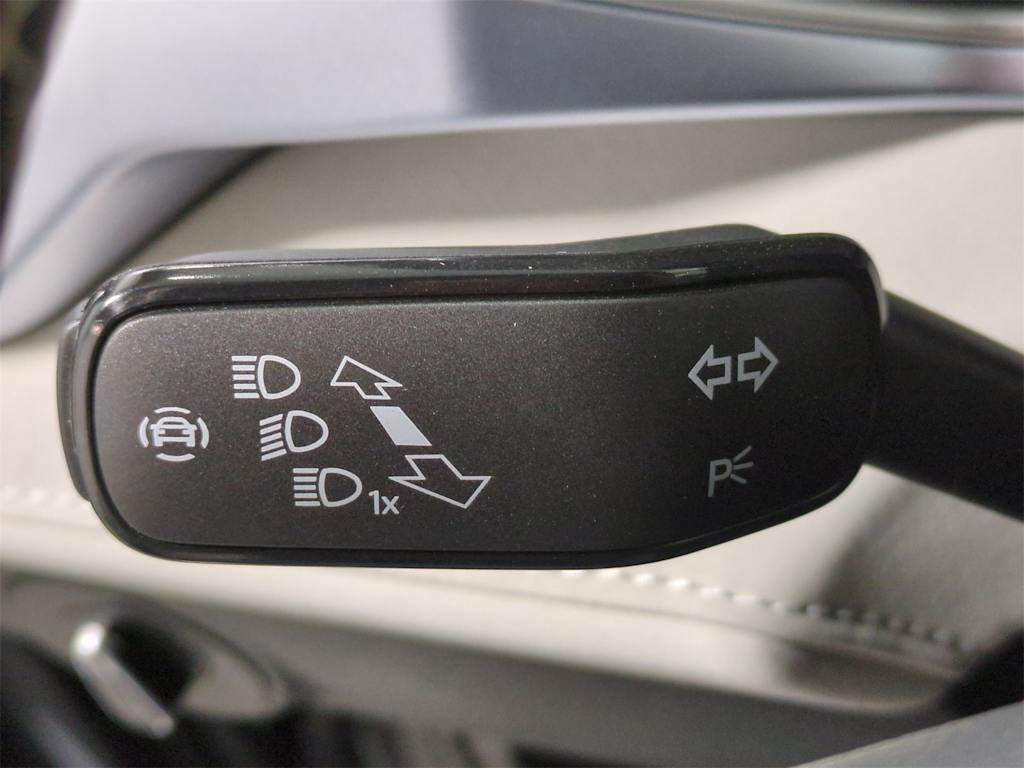 Thumbnail: 2025 Volkswagen Taos - 32