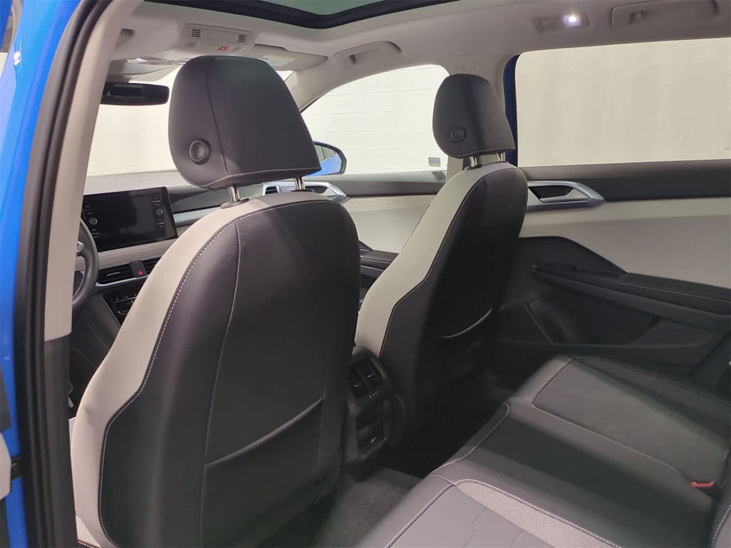 Thumbnail: 2025 Volkswagen Taos - 13