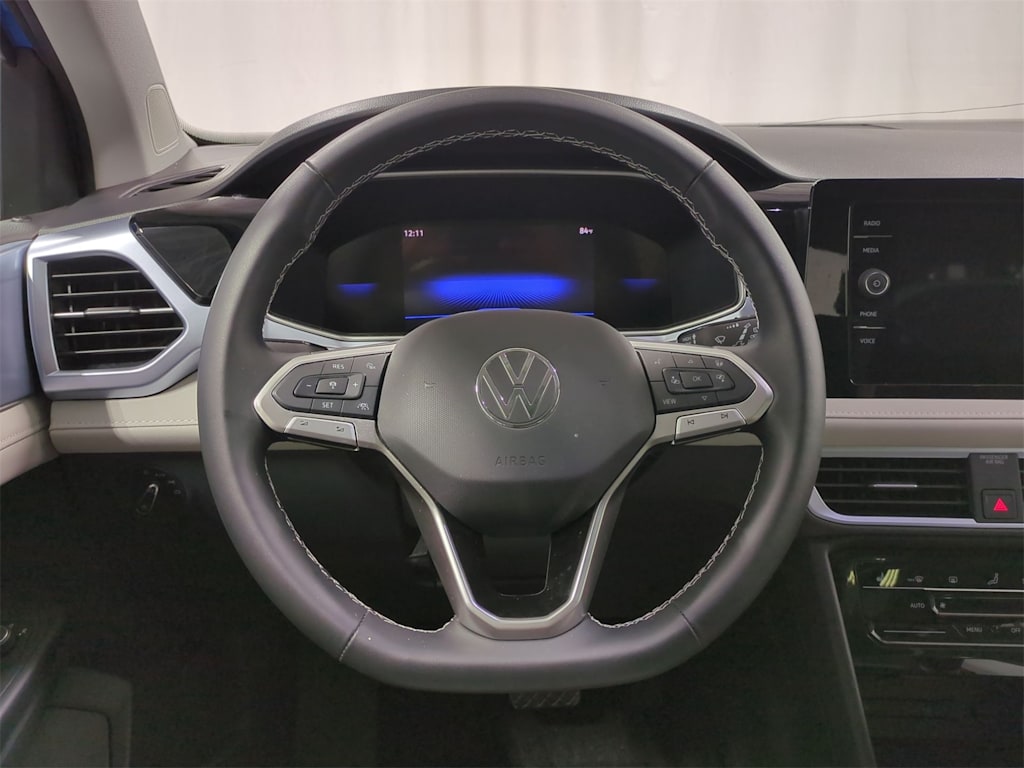 Thumbnail: 2025 Volkswagen Taos - 14