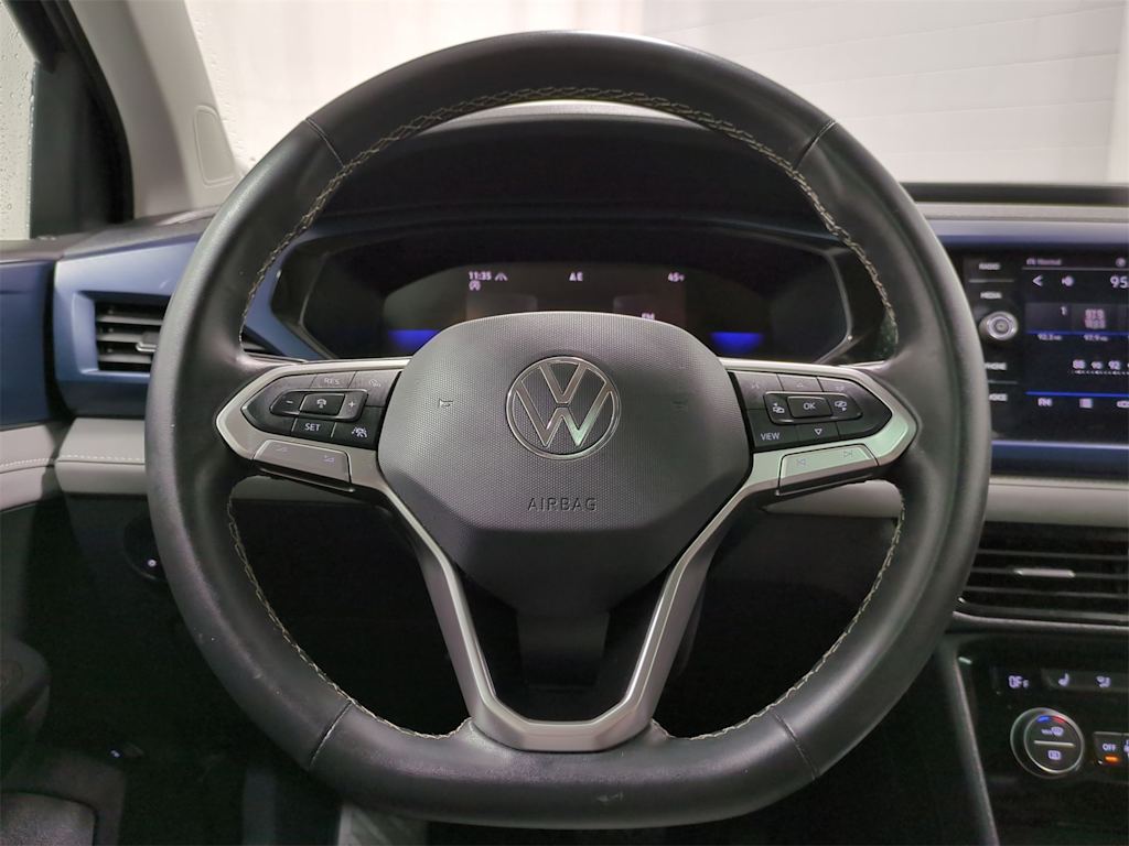 2024 Volkswagen Taos SE 12