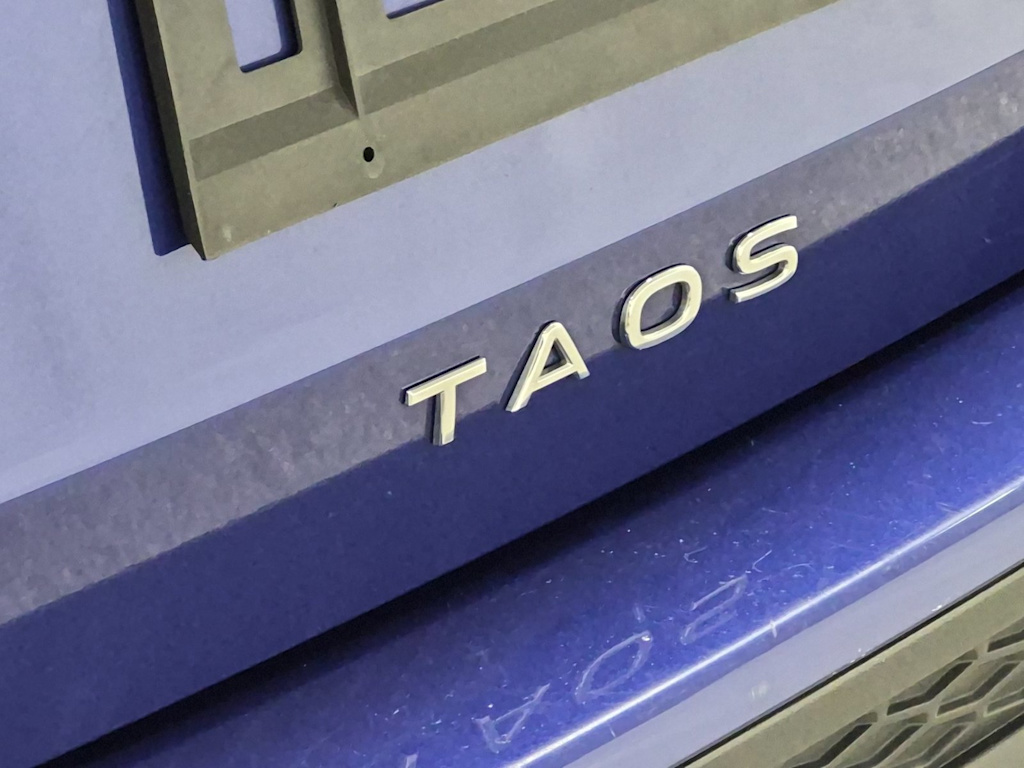 Thumbnail: 2024 Volkswagen Taos - 7