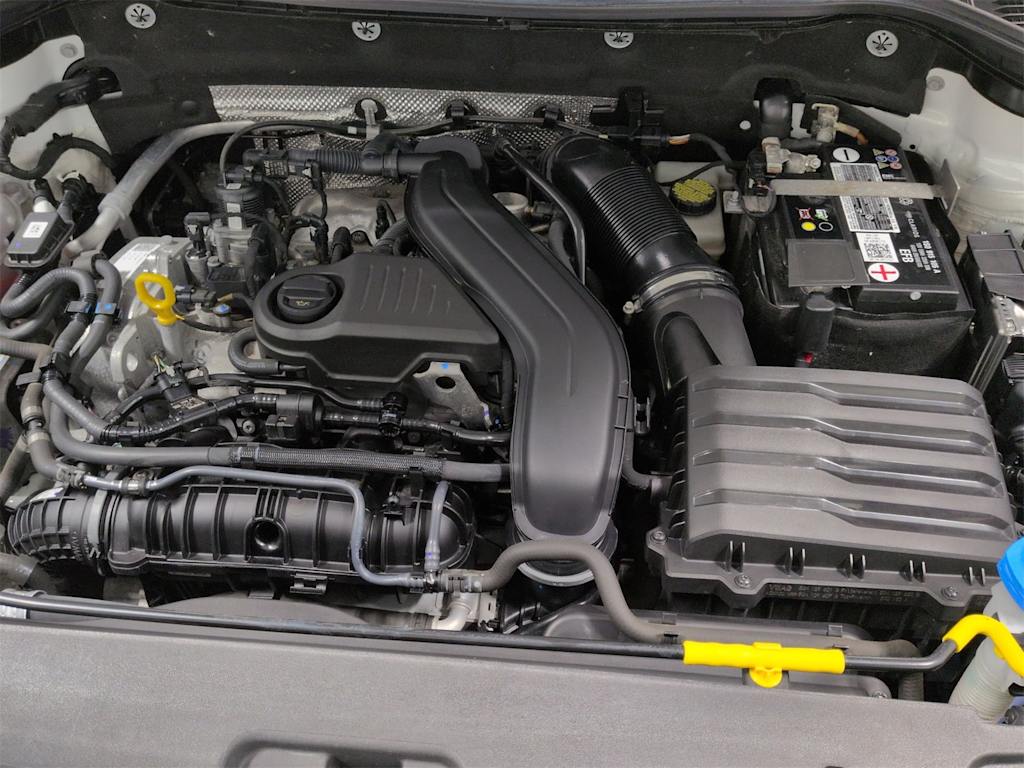 Thumbnail: 2022 Volkswagen Taos - 9