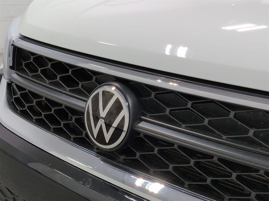 Thumbnail: 2022 Volkswagen Taos - 26