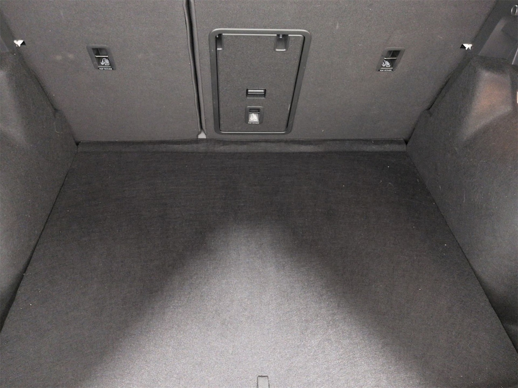 Thumbnail: 2022 Volkswagen Taos - 18