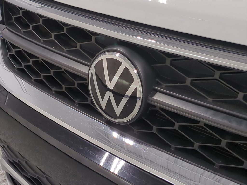 Thumbnail: 2022 Volkswagen Taos - 7