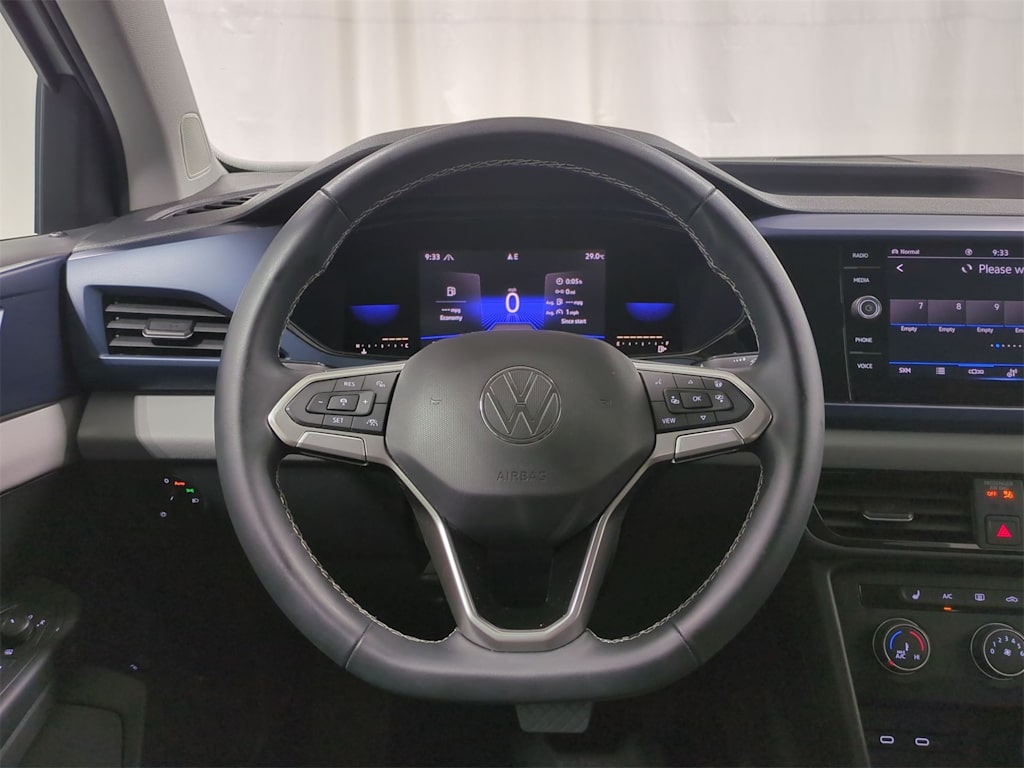 Thumbnail: 2022 Volkswagen Taos - 14