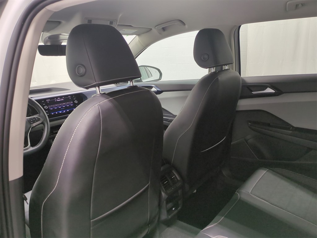 Thumbnail: 2022 Volkswagen Taos - 13