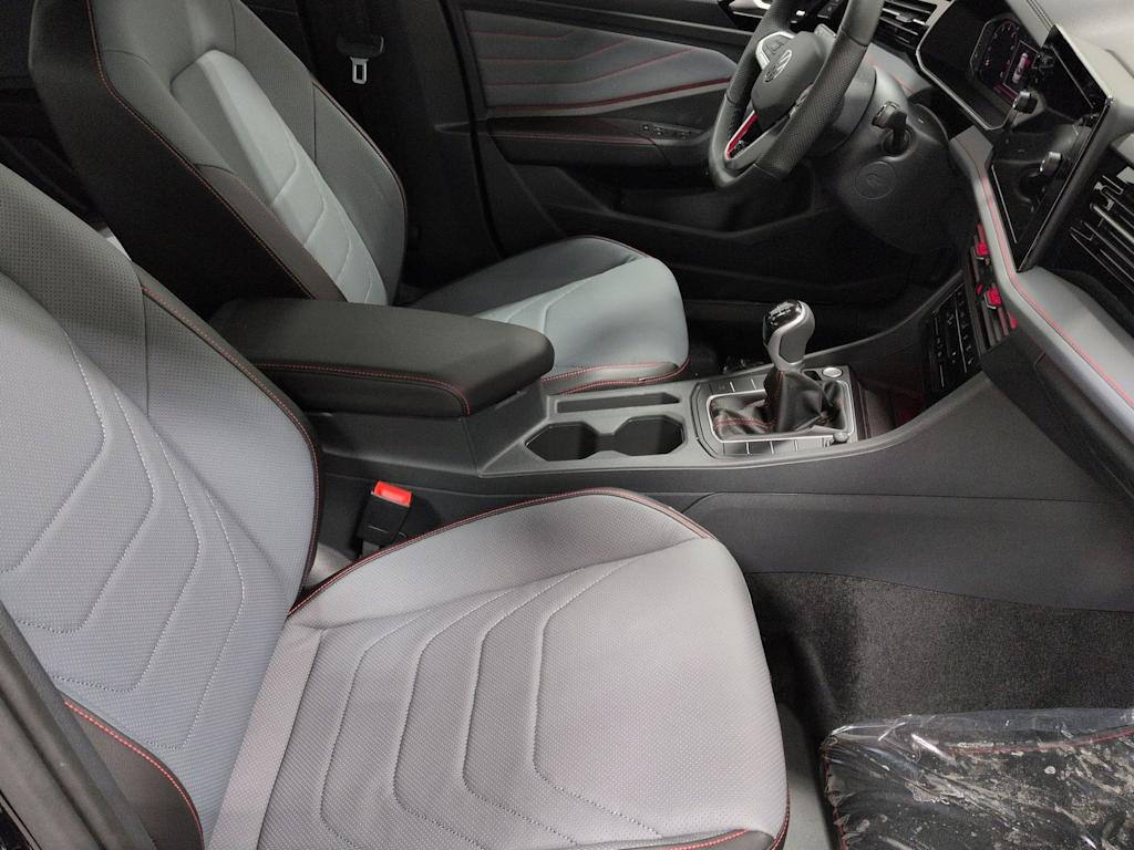 Thumbnail: 2026 Volkswagen Jetta - 12